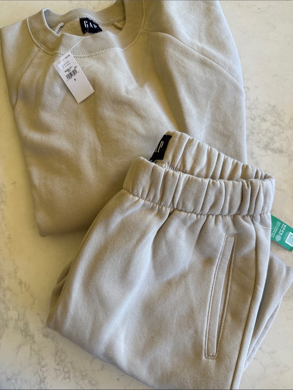 GAP Light Beige Sweatpants and Top Set S/xs